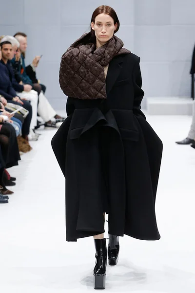 Look 24